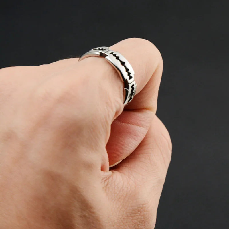 Stainless steel bladed ring