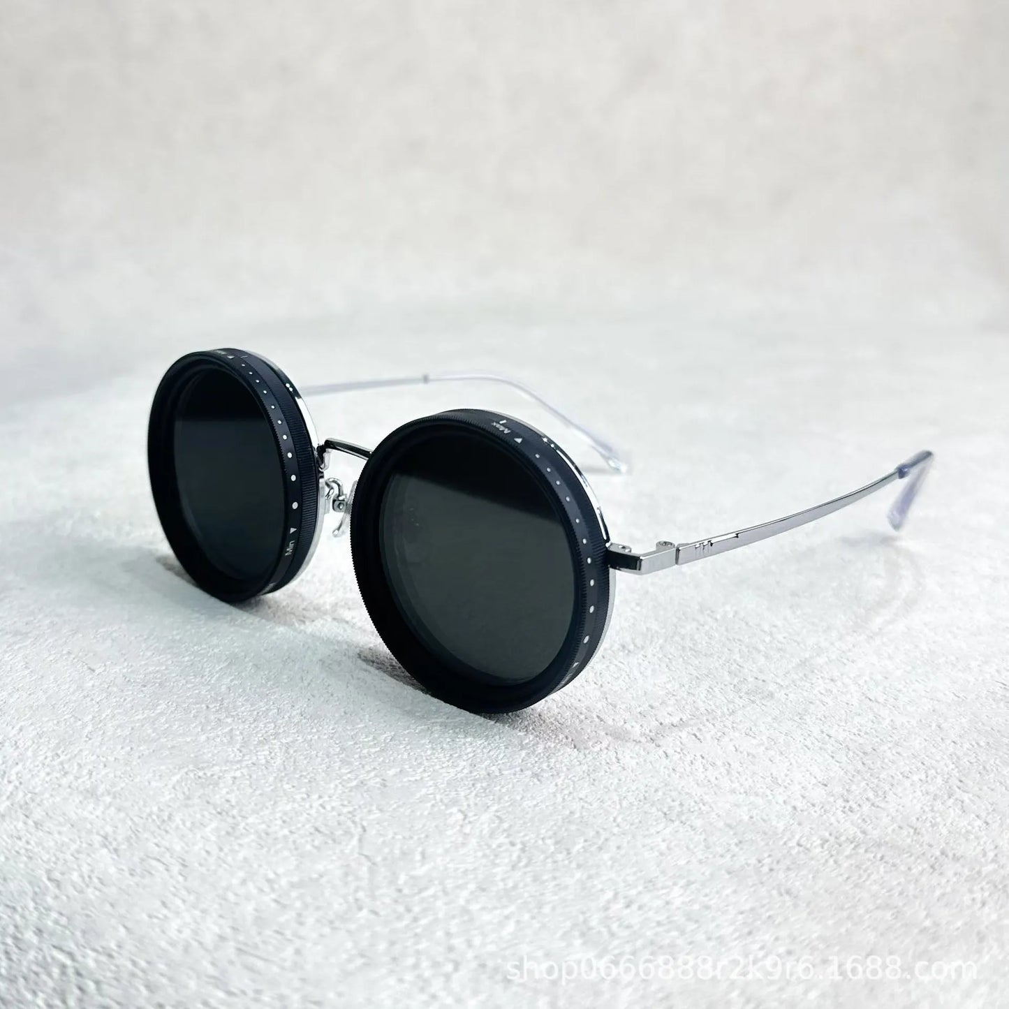 Adjustable polarized sunglasses